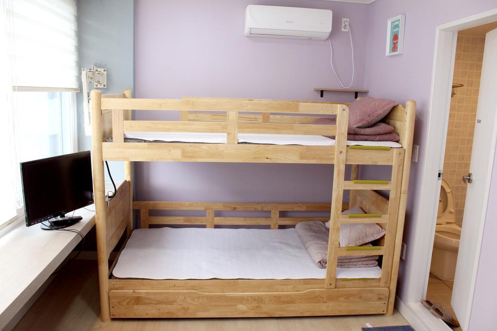 Viva Guesthouse Пусан Экстерьер фото